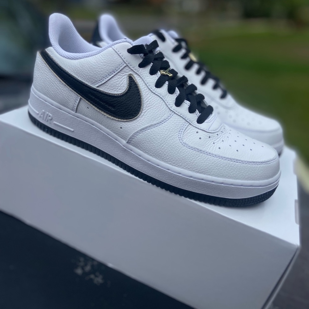 Nike Air Force 1 Men Size 10.5